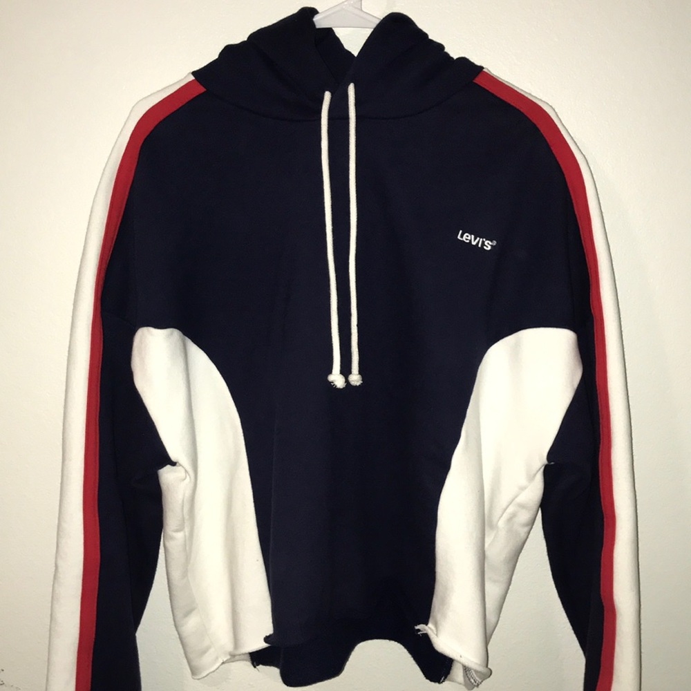 Levi’s Sweatshirt!